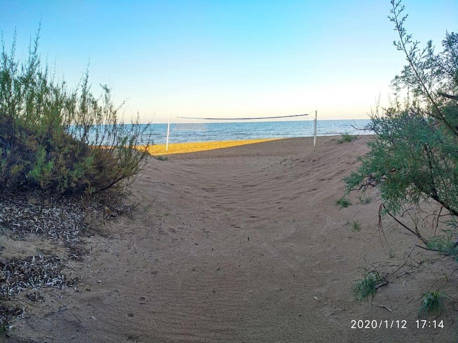 Estupendo Apartamento En Primera Linea De Playa Y Con Vistas Al Mar Dénia Extérieur photo