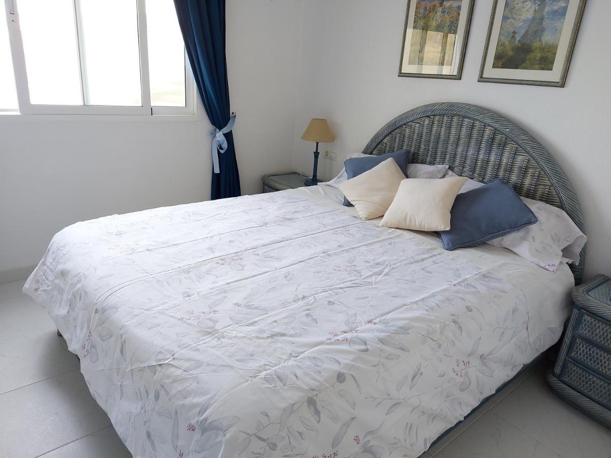 Estupendo Apartamento En Primera Linea De Playa Y Con Vistas Al Mar Dénia Extérieur photo