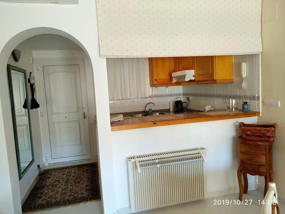 Estupendo Apartamento En Primera Linea De Playa Y Con Vistas Al Mar Dénia Extérieur photo